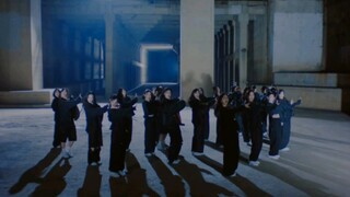 I finally understand why the chorus of Girls Never Die looks so familiar