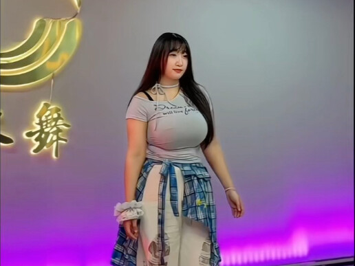 dinosaur 小秋池编舞 糖糖翻跳