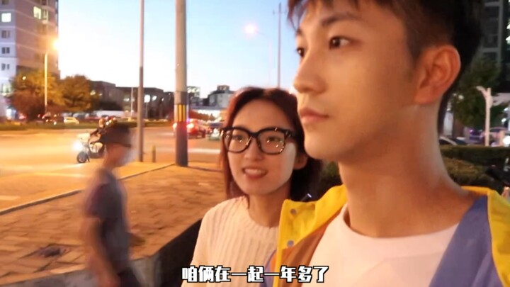 “美丽公主和她的炊事班班长”