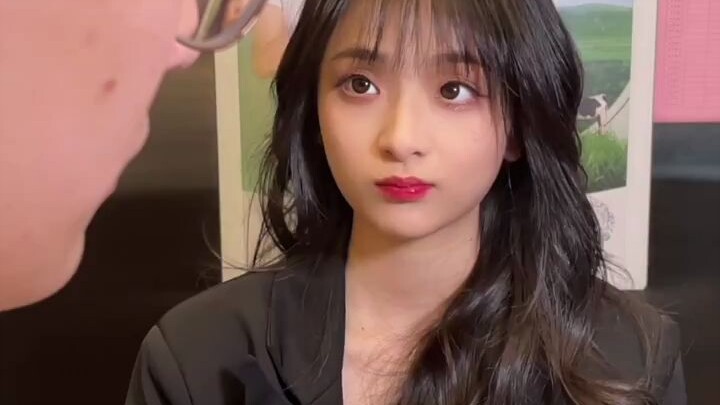 幸亏呼弄过去了，巧妙的化解了尴尬