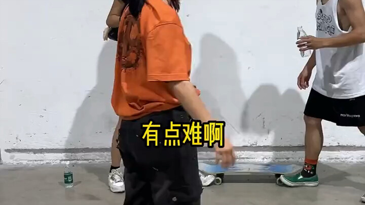 Ramuan penyihir: minum air dalam posisi terbalik