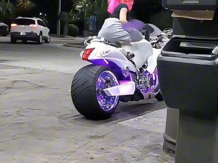 سأعرّفك على عشرة أنواع مختلفة من الدراجات النارية!