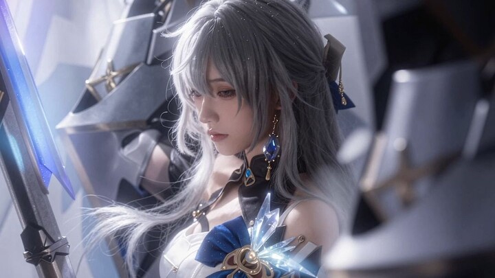 Trụ sáng Tinh Hùng Thiết Đạo phiên bản người thật (Phần 1)