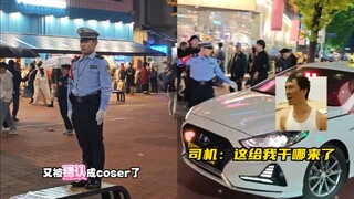 Orang Korea mengenakan kostum Paman Topi Tiongkok di Halloween, yang penting semua orang juga menden