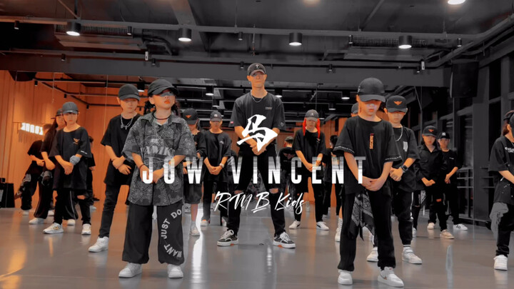 Children with RMB dance Zhang Yixing's "Horse" choreography by JOW VINCENT