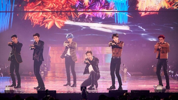 【EXO】24/7 sân khấu tuyệt đẹp!!! Lên đường phát đường rồi aaaa!!! Chanyeol cười là đẹp chết mất! Đoạn