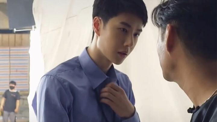 【Ice Rain and Fire】Wang Yibo exudes righteous energy—so handsome! I love it when he tugs at his tie!