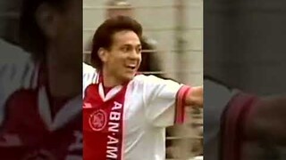 ไม่ใช่แค่ทะลุ แต่โคตรทะลุช่อง! Jari Litmanen Icon+5 #Shorts