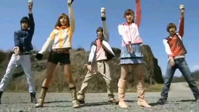 ฝึกพากย์ แากแปลงร่าง โกไคเจอร์ vs โกเซย์เจอร์