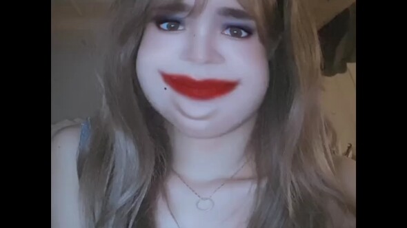 Yang Bingyi and her besties (Shen Mengyao, Wang Xiaojia, Duan Yixuan, Steamed Egg, Qi Jing, Ran Wei,