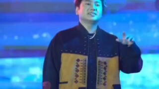 唱歌太投入的坏处..