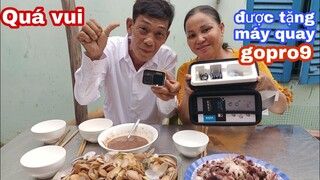 Tin Vui Vợ Chồng TƯ Ú NU Được Chị Phương TANYA CaLi Quận Cam Gởi Tặng Máy Quay Gopro 9