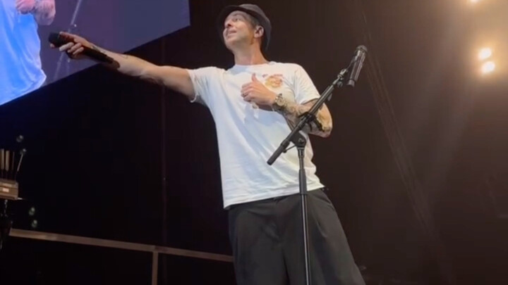 OneRepublic: Up Close with Ryan at the Wuhan Military Training Performance of "Apologize"