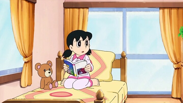 Shizuka has been sick for several days and hasn't come to school. Nobita misses him a little. Xiaoho