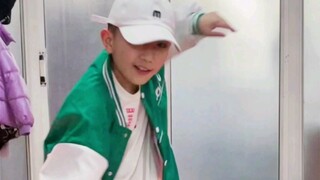 乱跳一下黄明昊