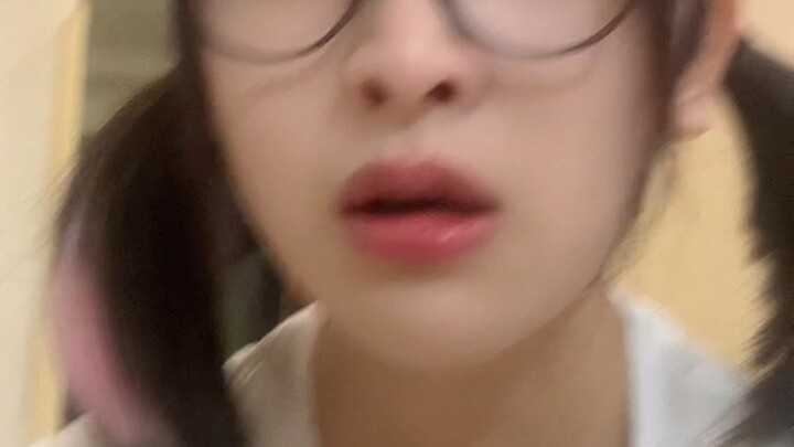 Aku benar-benar udah gak kuat nih. Belakangan ini kerjaan utama nggak ada yang jalan, terus tiap har