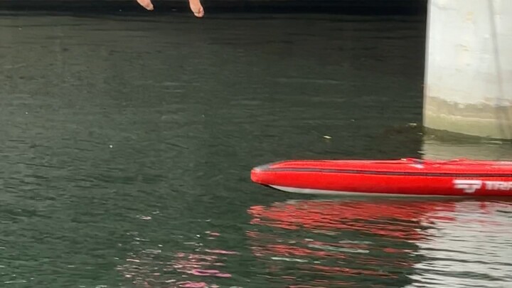 不建议小朋友这样玩，因为会打击我们成年人的自尊心