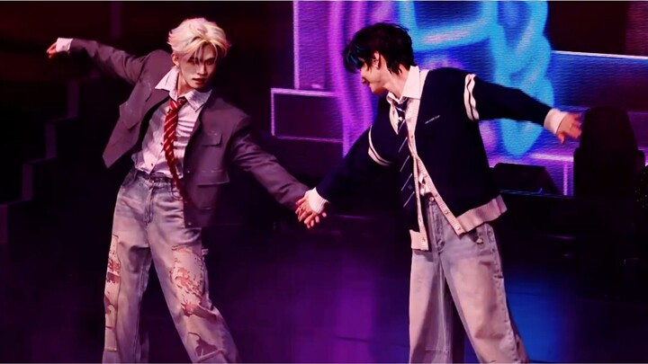 Oops, the duet is so sweet