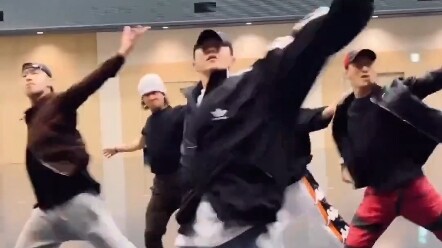 RUN BTS: V, J-Hope, Jungkook, and Jimin all take on the challenge—HYBE’s reassembled “family dance s