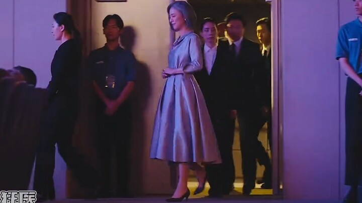 Extreme contrast, utterly twisted! A tangled web between a mad master and disciple—there’s no such t