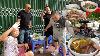 Phở Bay Đỉnh Chóp …. Có Gì Hot