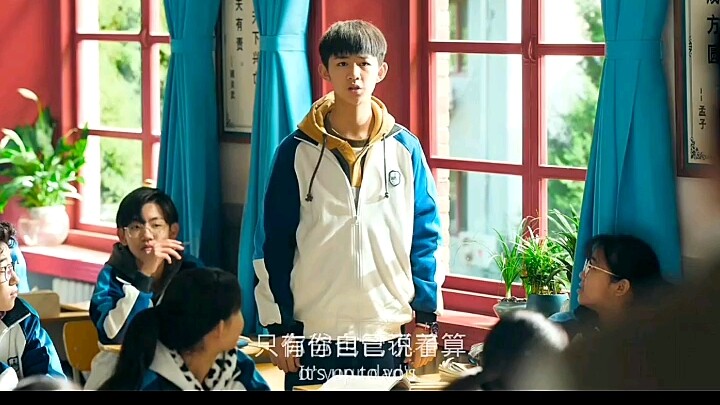 Bạn học này, bạn đã làm thay bao nhiêu người trong chúng tôi – những người chỉ dám mơ chứ không dám 