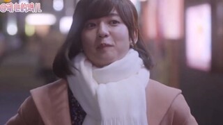 Xin chào cô, cháu là bạn trai của con trai cô.