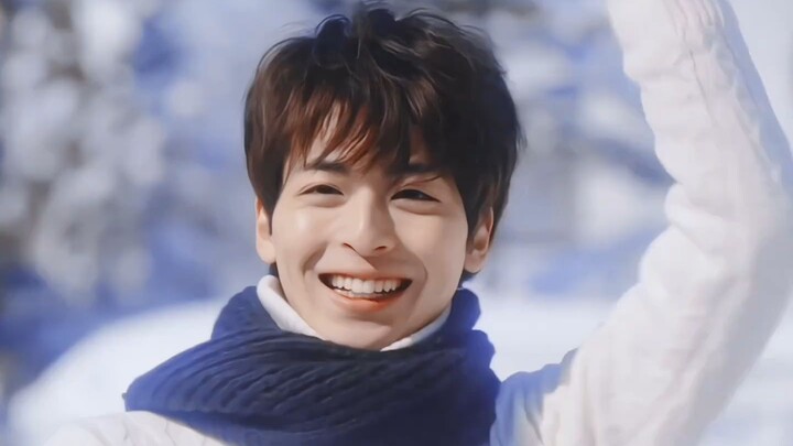 “Akan selalu ada seseorang yang menarikmu keluar dari jurang”