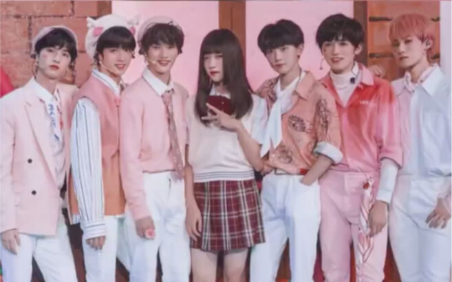 Ma, Ding, Zhang, Yaya, Liu Wen, Xiao Xiong—women’s clothing is actually like this... Even I, as a wo