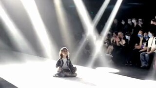 【搬运】抖音街舞少年—臻臻 20201029 张艺兴-莲 第三视角