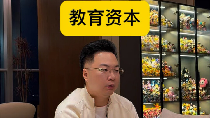 Trong thế giới người lớn, không có đúng sai, phải trái nào đơn giản, rõ ràng.