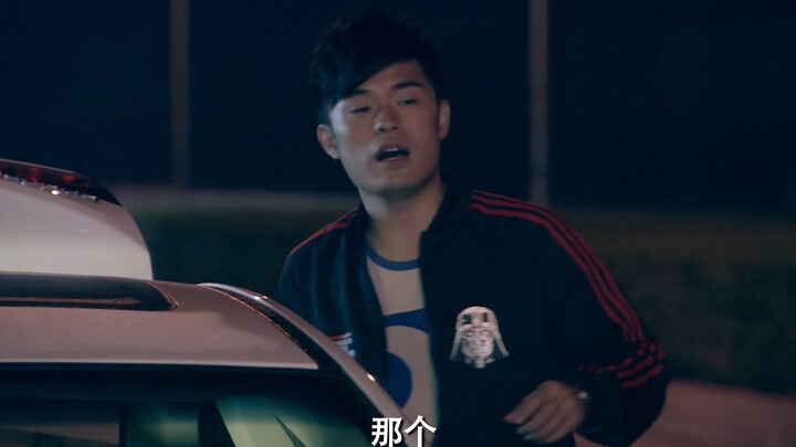 英雄救美这事我常做，但谁来救我啊