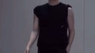 起猛了 谁家主唱那么会跳舞！！！