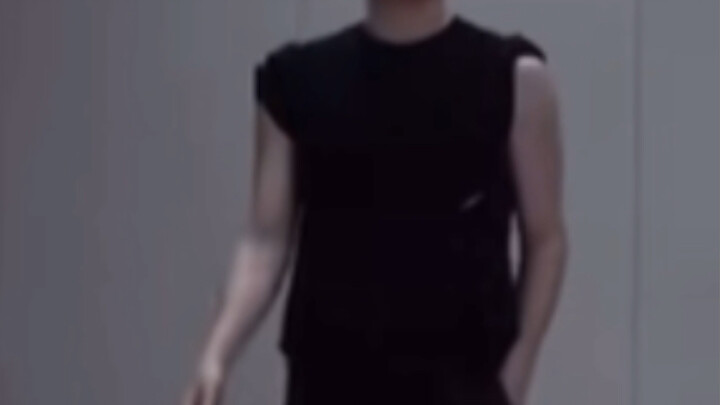 起猛了 谁家主唱那么会跳舞！！！