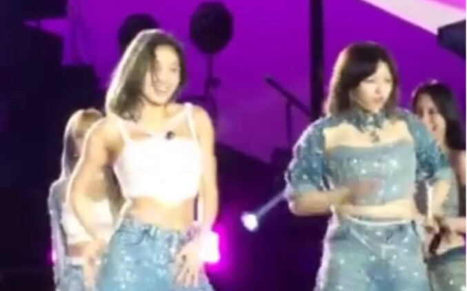 嚴重懷疑正在劇透朴志效solo曲舞蹈