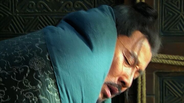 “Đái vào mũ nho sinh”