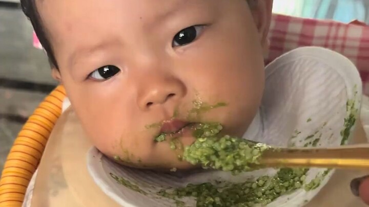 บะหมี่ผักโขกไข่รสชาติแย่ขนาดนั้นเลยเหรอ?