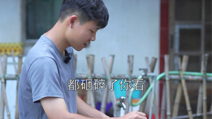 生起床气的老爸可爱及了～