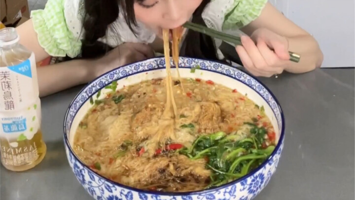 【Tiểu Thạch Sữa Dữ】Phiên bản thưởng thức trọn vẹn! Tám bó mì sợi! Giữa chừng báo pin yếu nên chỉ qua