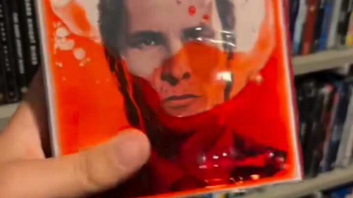 เก็บแผ่นบลูเรย์บรรจุภัณฑ์พิเศษไว้แล้ว