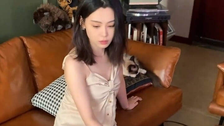 Aku sudah memberikan terlalu banyak pada hubungan ini...