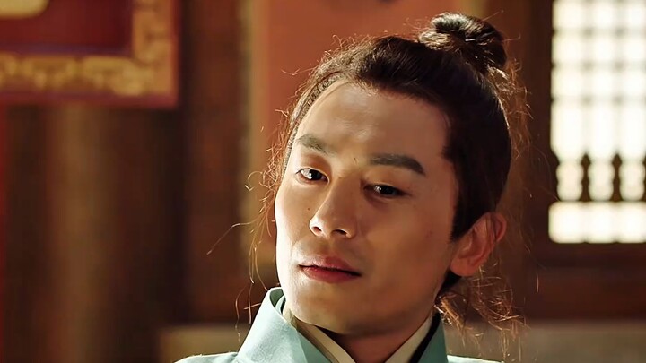 The front of the waist token reads “As if I Am Present,” while the back bears a single word: “Get Lo