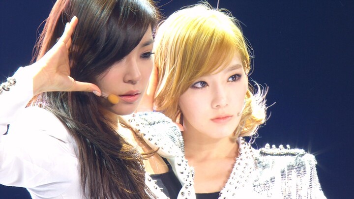 【4K LIVE】Girls’ Generation/SNSD - Run Devil Run + Kissing You + Oh! + HaHaHaSong + Way To Go + Genie