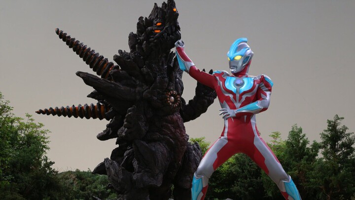 ウルトラマンギンガ第1話:星の降る町 Ultraman Ginga Episode 1:Town of Falling Stars