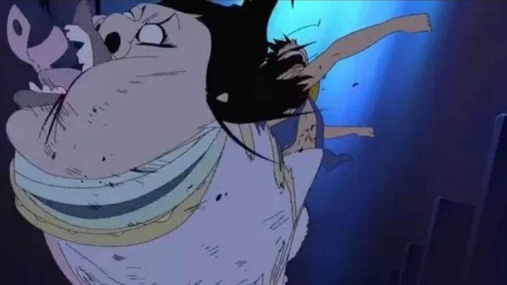 Salah satu scene yang membuat kita merasa "Lega & PUASSSSSSSSSSSSS"! luffy memukul tenryubito