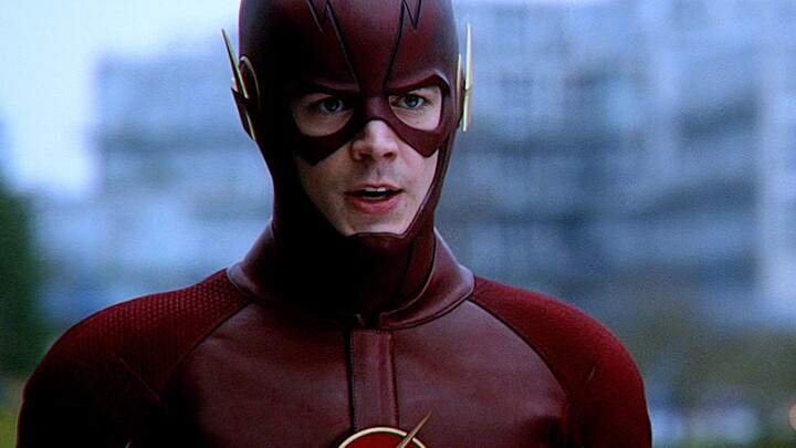 Khoảnh khắc đỉnh cao từ mùa đầu tiên của The Flash, lần chạy đầu tiên của The Flash!