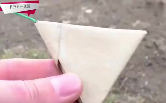 لن يُسرع أي فتى هذا الفيديو! فمنذ تلك المثلثة، أصبح الموقف خارج السيطرة!