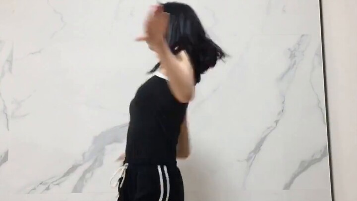 【岳】I like the leg chain so much~ I took off my white coat and turned into a hot girl, ready to go! ｜