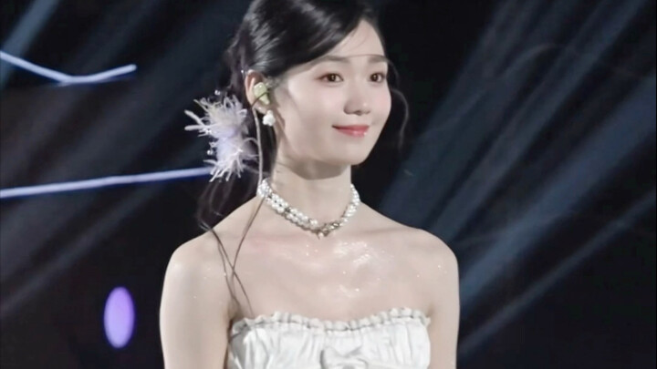 Duan Aojuan berani menyanyikan lagu ini