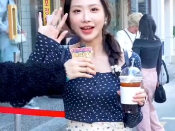 ทีนี้ใครจะกล้าไปเที่ยวเกาหลีกันล่ะ? บล็อกเกอร์แฟชั่นจีนที่ไปเที่ยวเกาหลีกลับถูกชาวเน็ตเกาหลีรุมด่าอย